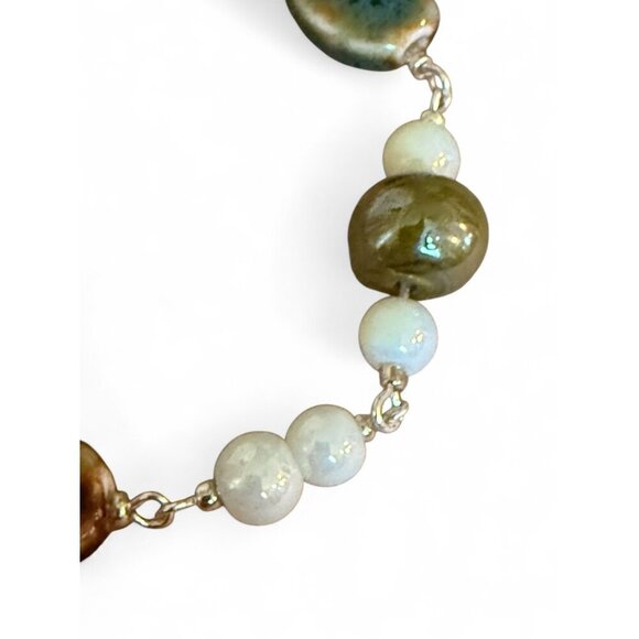 REIMAGINED Clay and Glass Bead Bracelet Magnetic Clasp 8 Inch - Picture 4 of 7